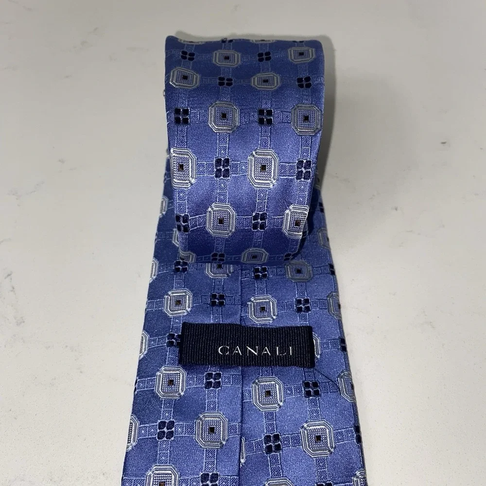 Canali 100% Silk Necktie Geometric Pattern Blue Luxury Preppy Made in Italy